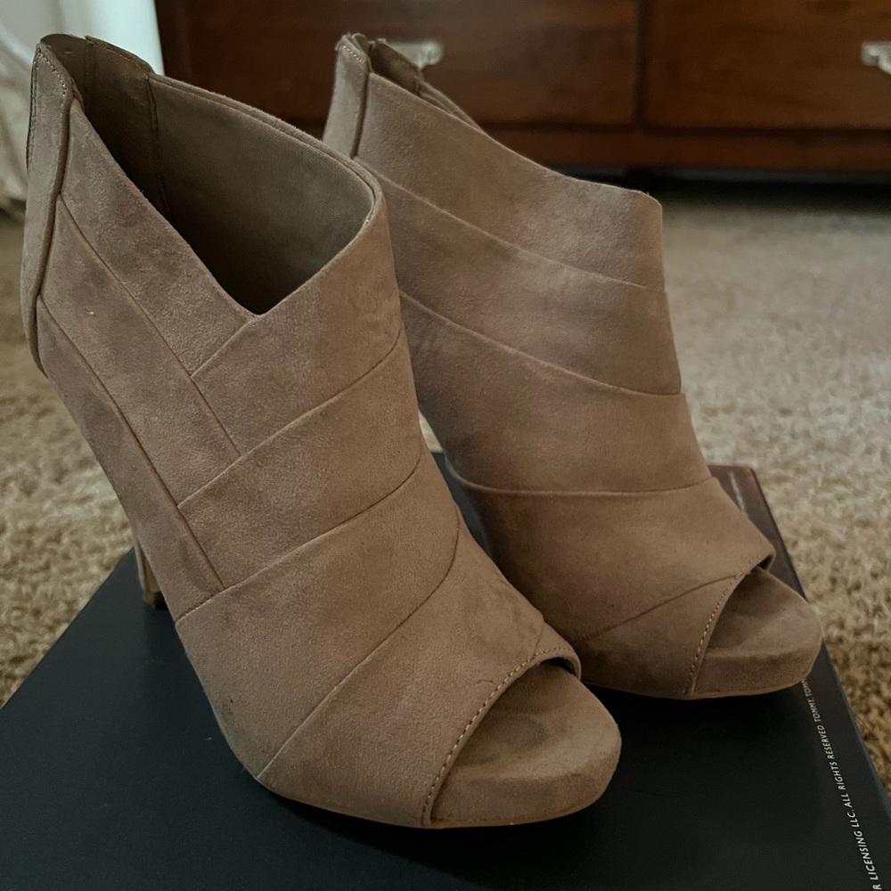 Fergalicious peep toe booties; tan suede; size 7.5; barely worn